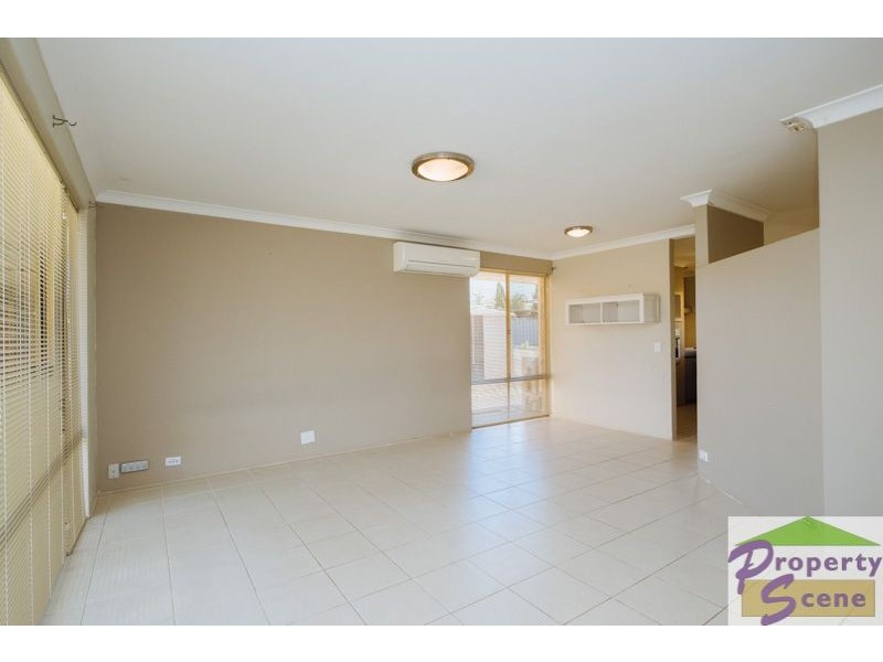 61 Greenfields Circle, Hocking WA 6065