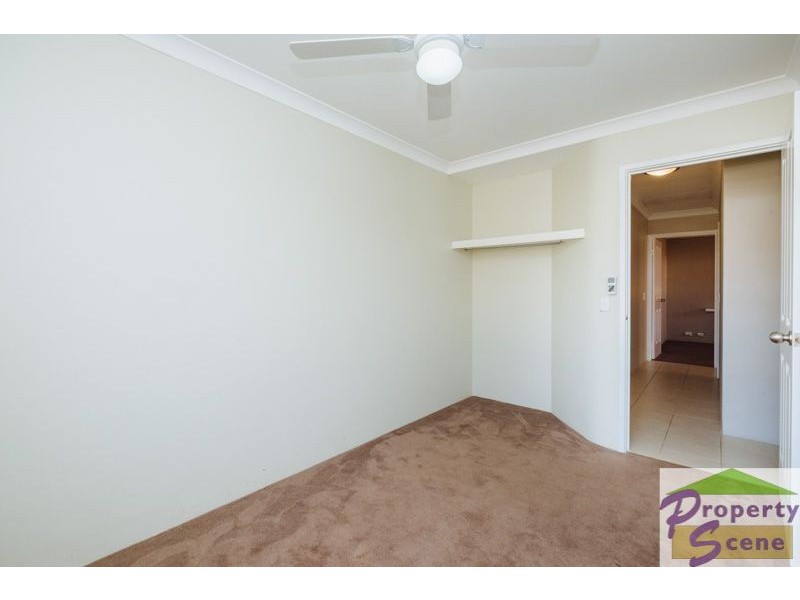 61 Greenfields Circle, Hocking WA 6065