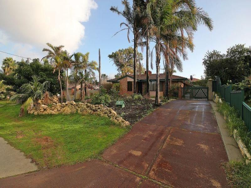 6 Wallawa St, Wanneroo WA 6065
