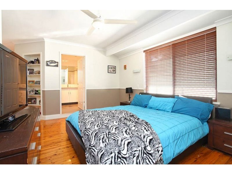 6 Wallawa St, Wanneroo WA 6065