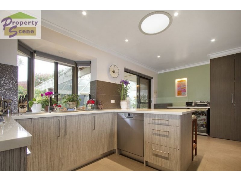 8 Clevedon Way, Karrinyup WA 6018