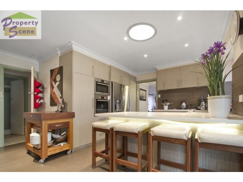 8 Clevedon Way, Karrinyup WA 6018