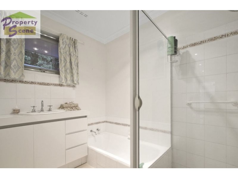 8 Clevedon Way, Karrinyup WA 6018