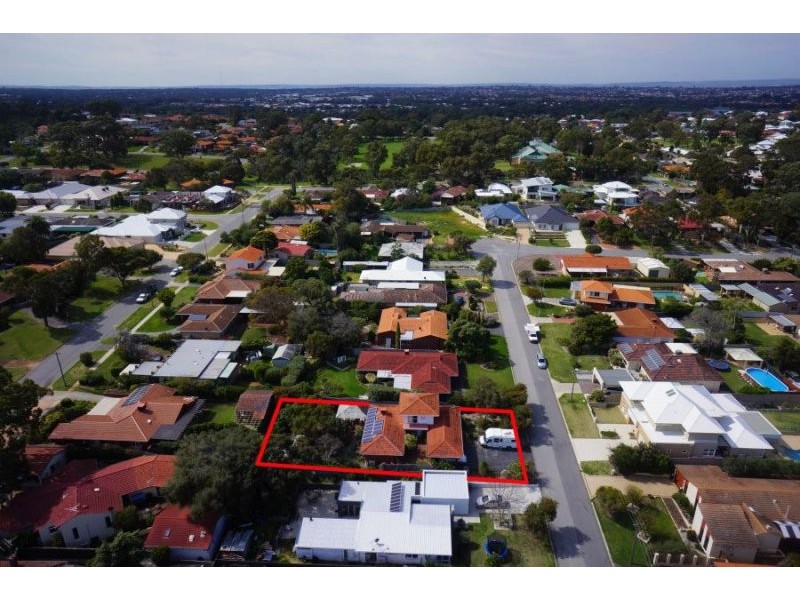 8 Clevedon Way, Karrinyup WA 6018
