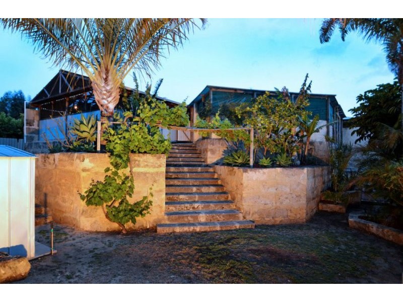 21 Yallambee Crescent, Wanneroo WA 6065
