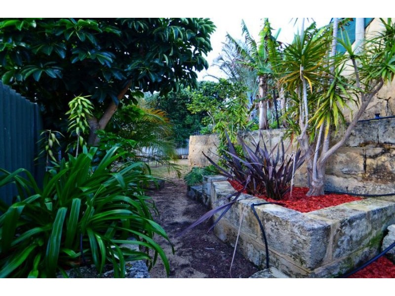 21 Yallambee Crescent, Wanneroo WA 6065
