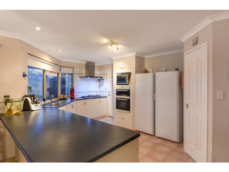 14 San Pedro Turn, Iluka WA 6028