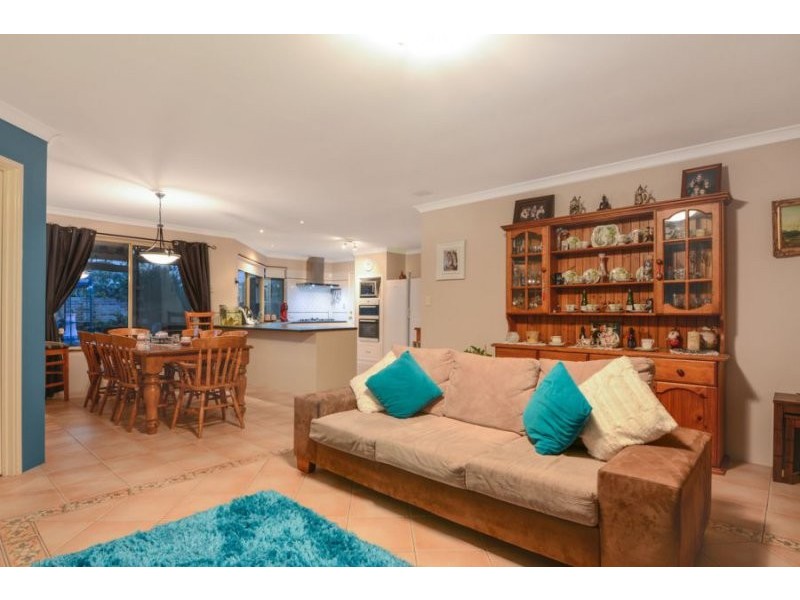 14 San Pedro Turn, Iluka WA 6028