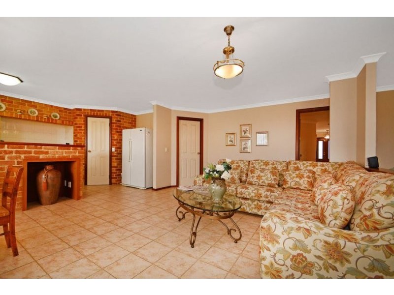 29 Canterbury Circle, Currambine WA 6028