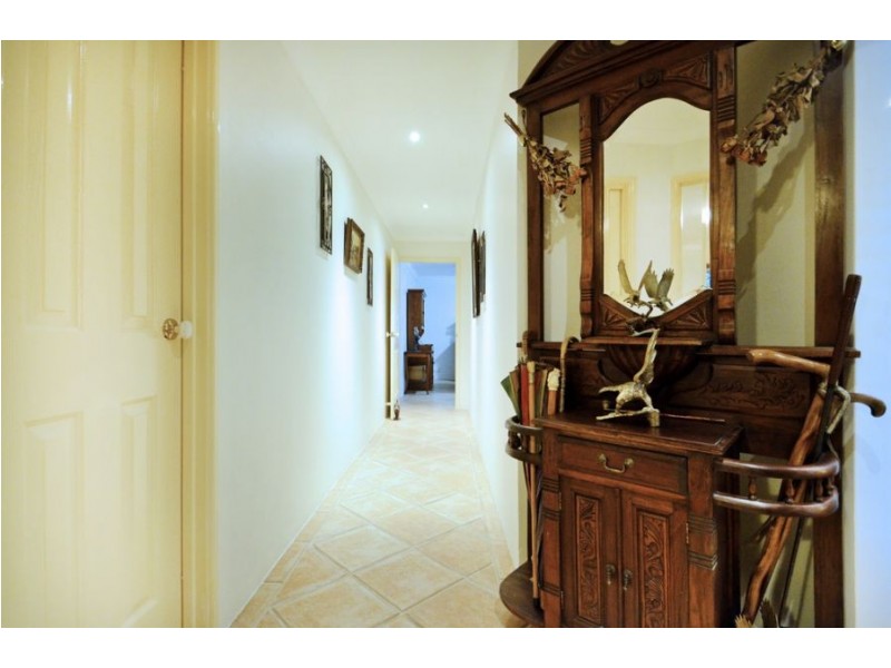 3 Merrang Circuit, Carramar WA 6031