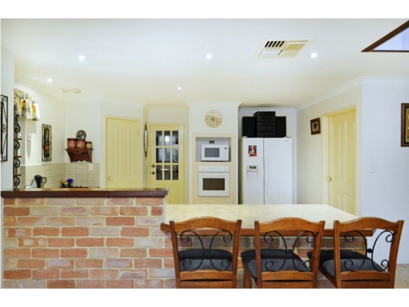 3 Merrang Circuit, Carramar WA 6031