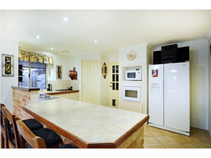 3 Merrang Circuit, Carramar WA 6031