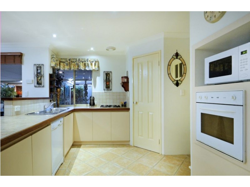 3 Merrang Circuit, Carramar WA 6031