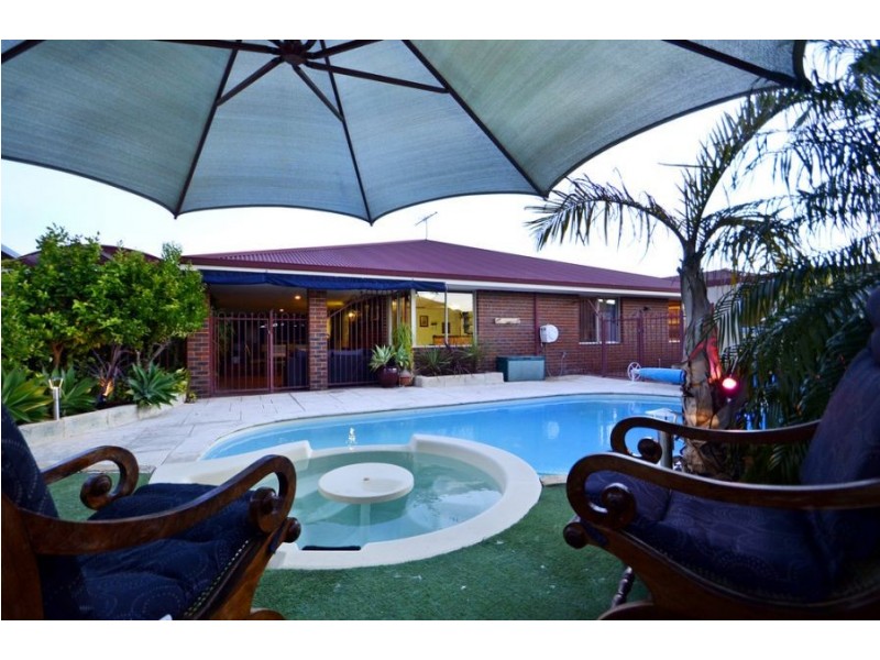 3 Merrang Circuit, Carramar WA 6031