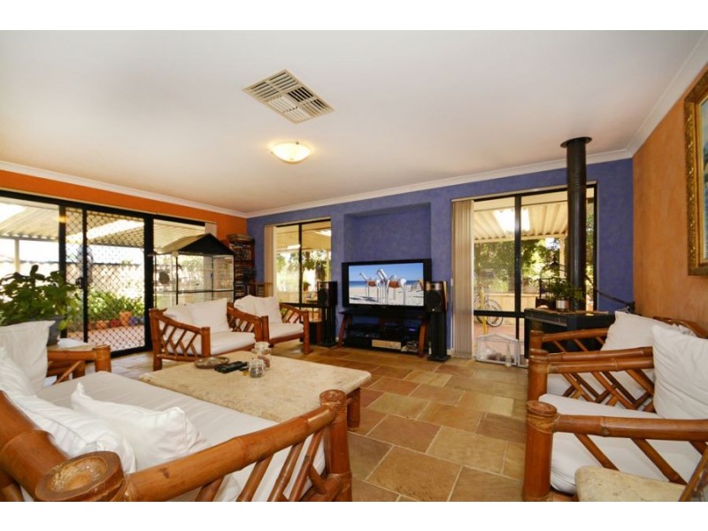 111 Balladong Loop, Carramar WA 6031