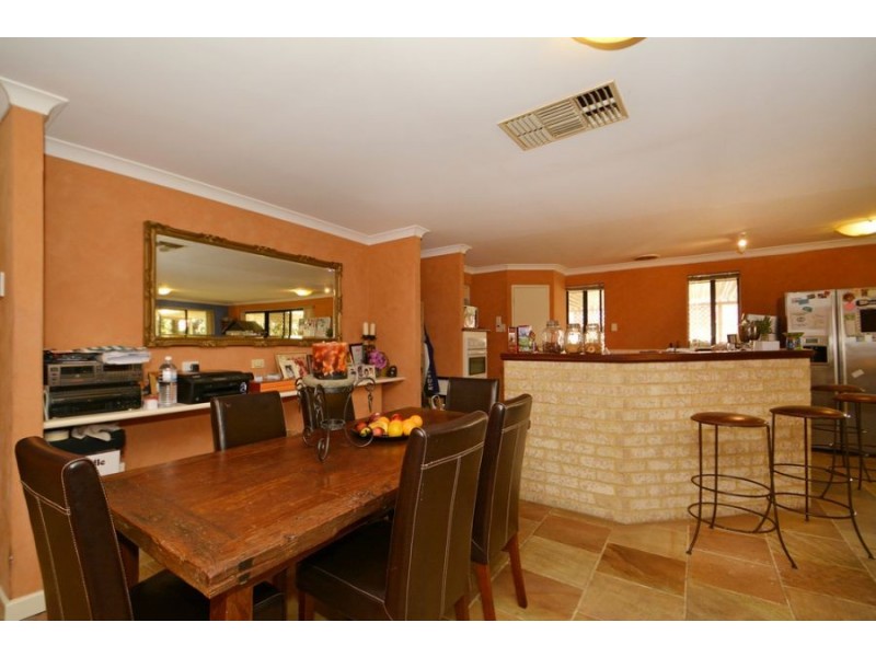 111 Balladong Loop, Carramar WA 6031