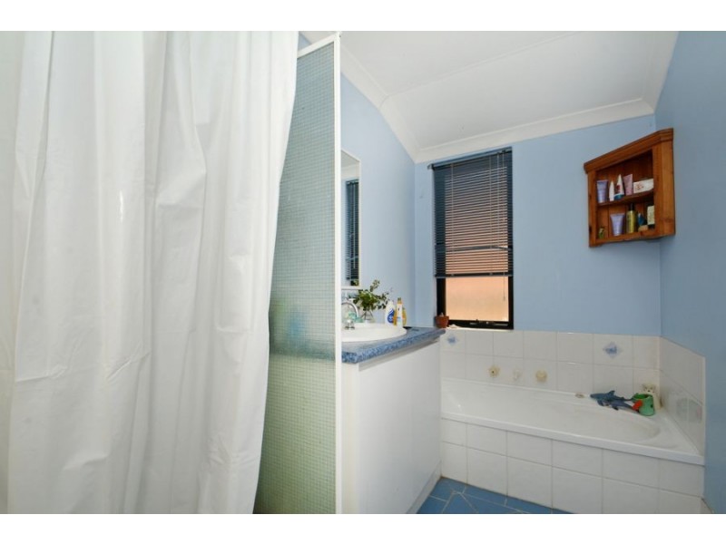 111 Balladong Loop, Carramar WA 6031