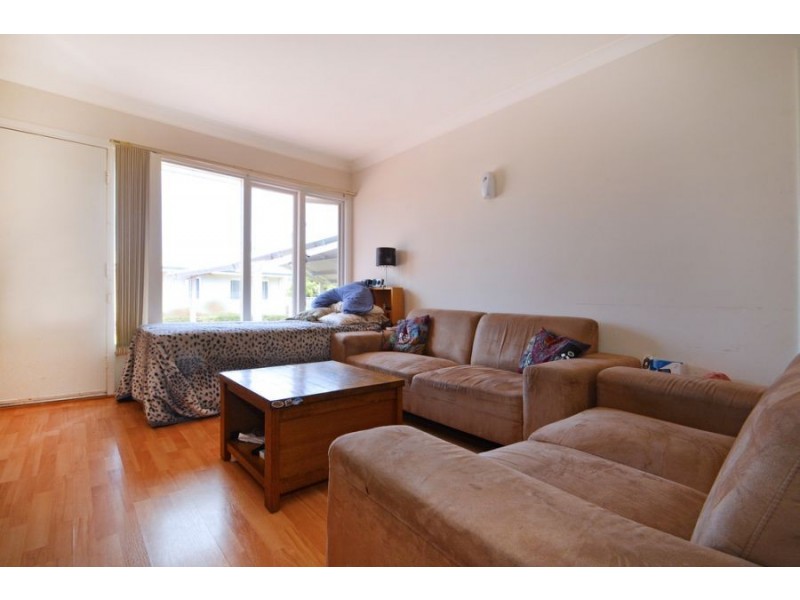 26d Buntine Way, Girrawheen WA 6064