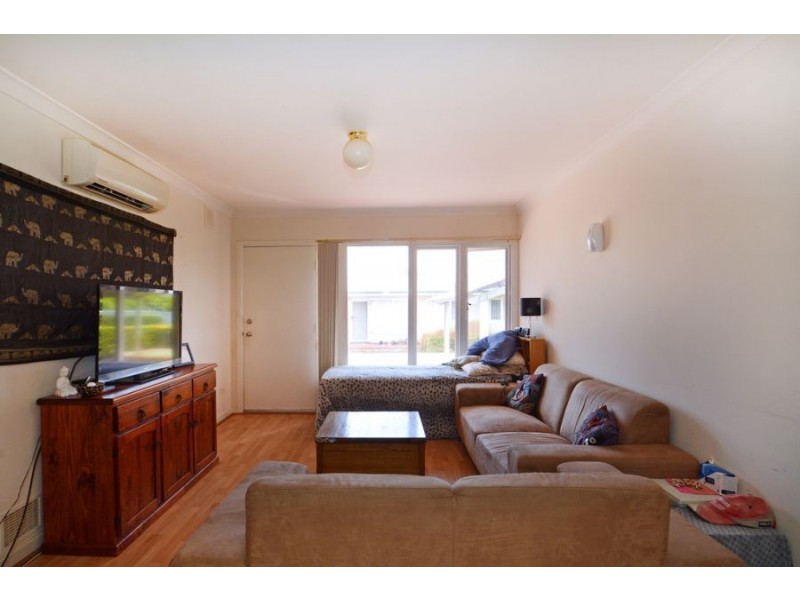 26d Buntine Way, Girrawheen WA 6064