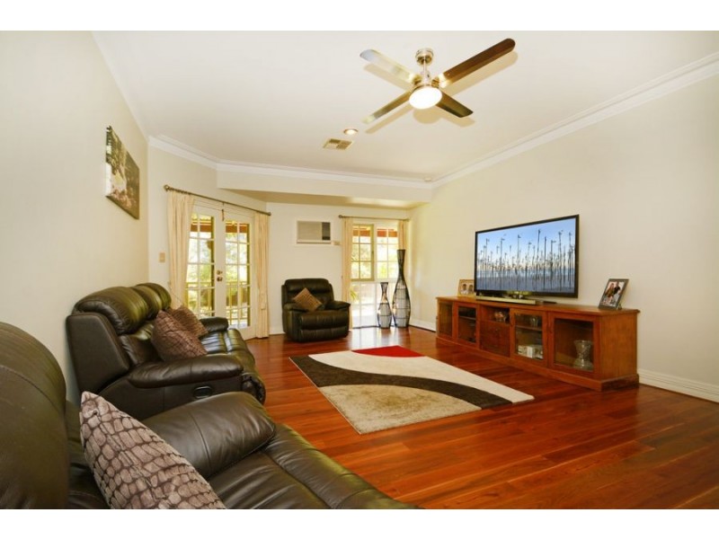 61 San Rosa Road, Wanneroo WA 6065