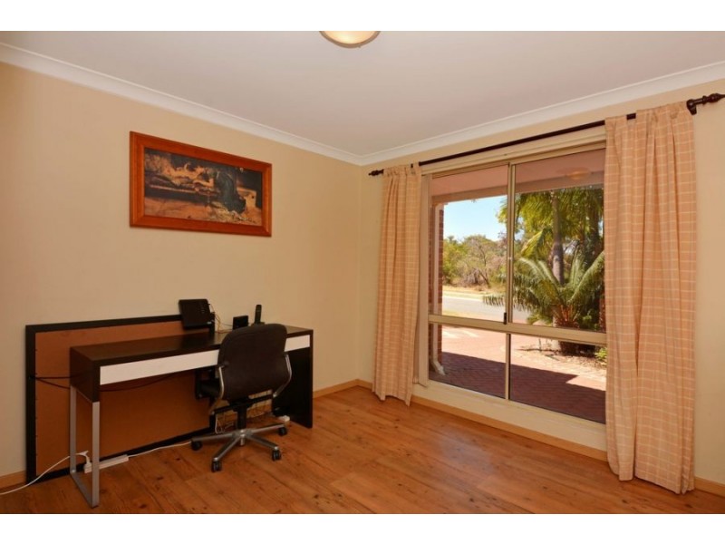 5 Griffiths Road, Sinagra WA 6065