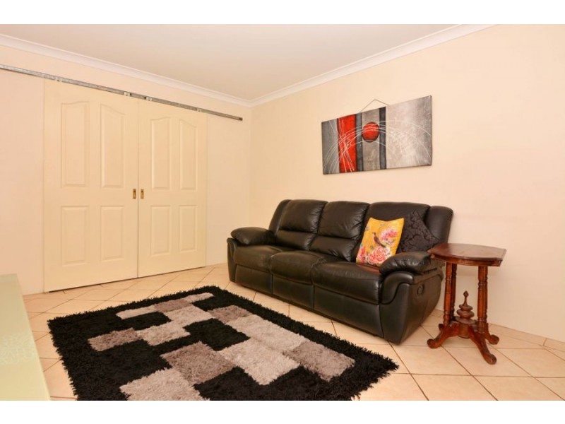 5 Griffiths Road, Sinagra WA 6065