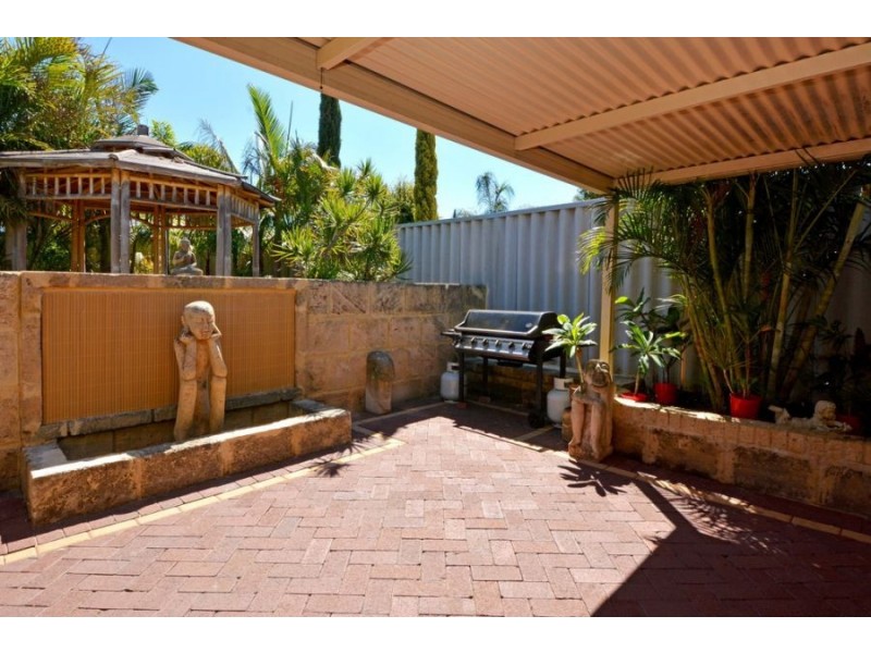 5 Griffiths Road, Sinagra WA 6065