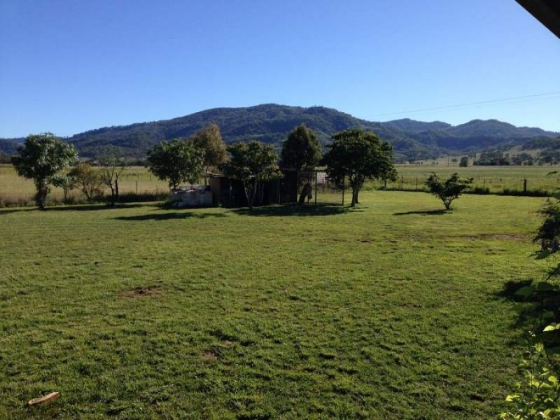 135 Mareeba Road, Parkville NSW 2337