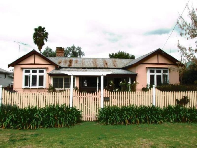 83 Kingdon Street, Scone NSW 2337