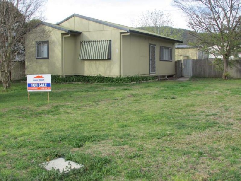 8 Boronia Street, Scone NSW 2337