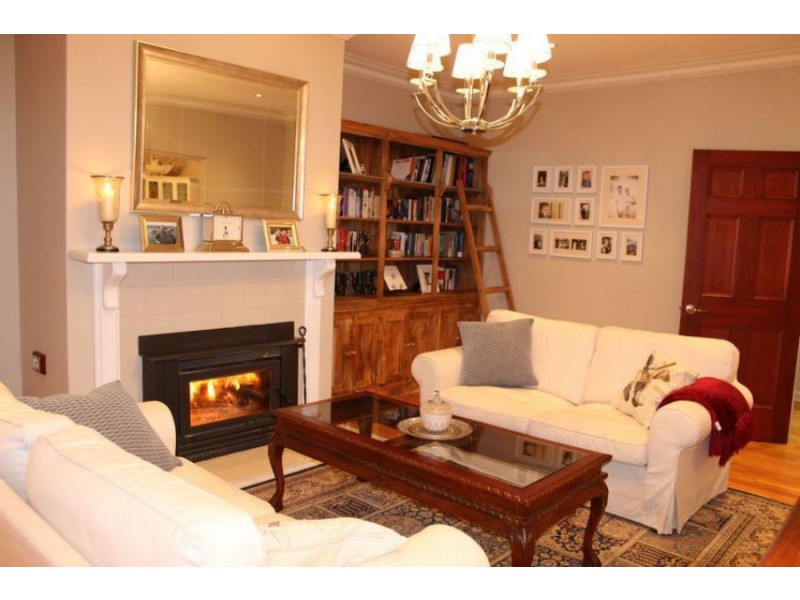 2 Little Street, Scone NSW 2337