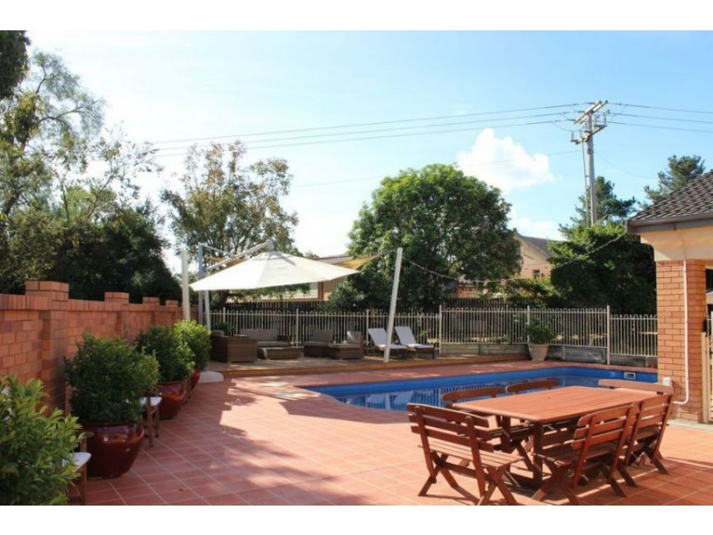 2 Little Street, Scone NSW 2337