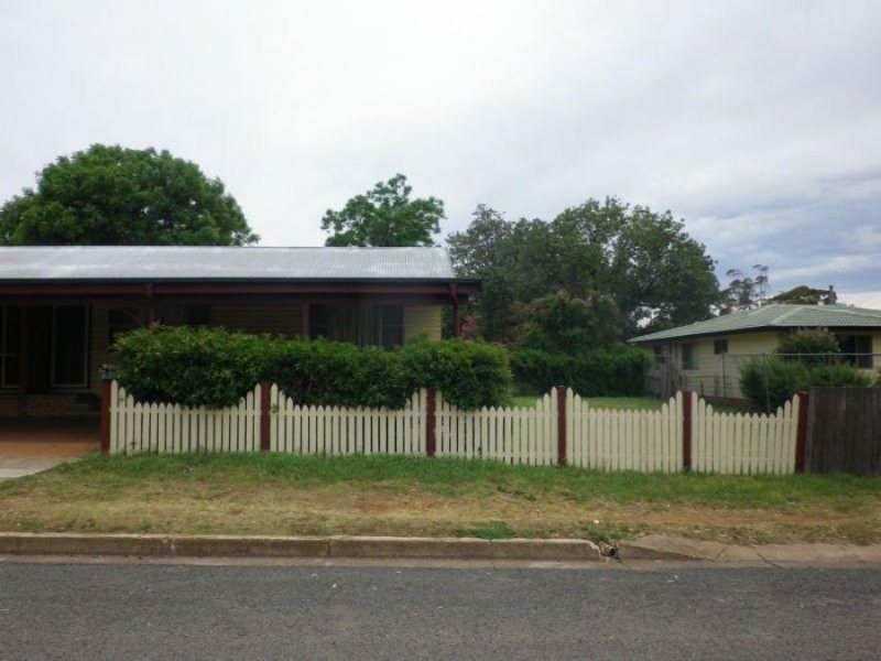 4/81 Waverley Street, Scone NSW 2337