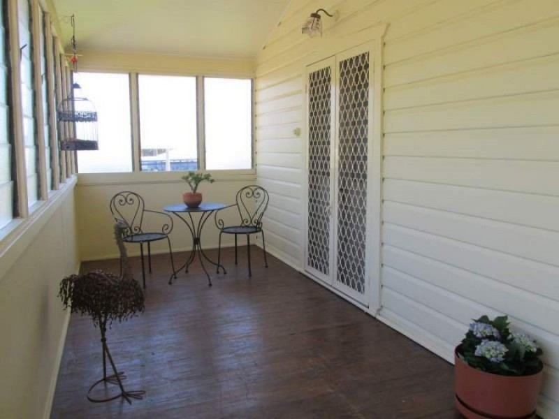 240 Kelly Street, Scone NSW 2337