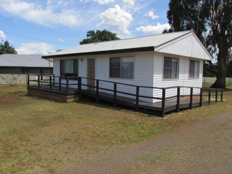 14 Satur Road, Scone NSW 2337