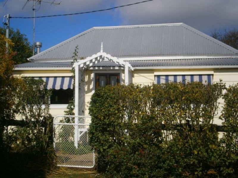9 Wilson street, Gundy NSW 2337
