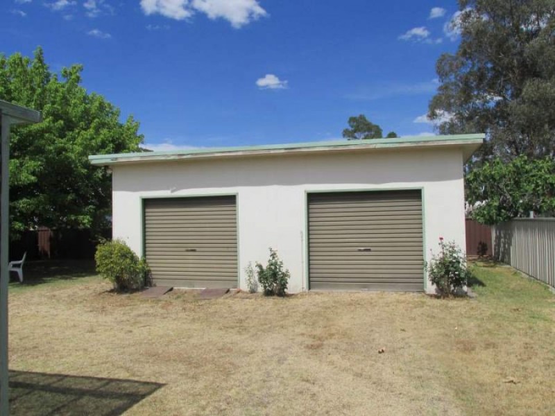 24 Guernsey Street, Scone NSW 2337