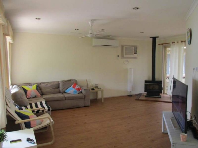 52 Barton Street, Scone NSW 2337