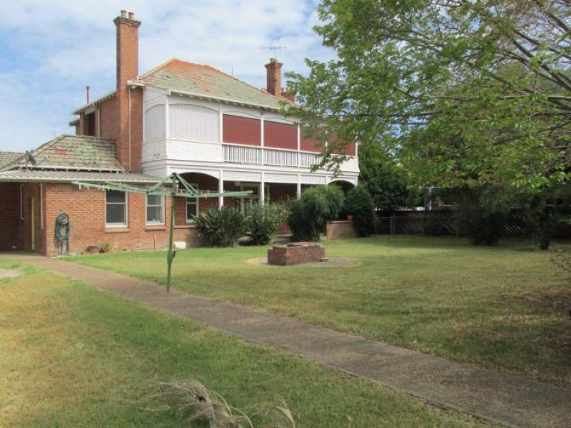 182 Kelly Street, Scone NSW 2337