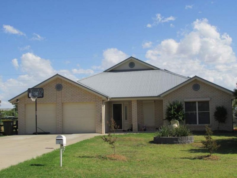4 Sledmere Close, Scone NSW 2337