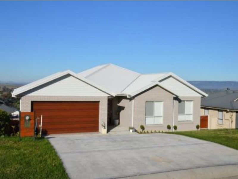 14 Redbank Drive, Scone NSW 2337