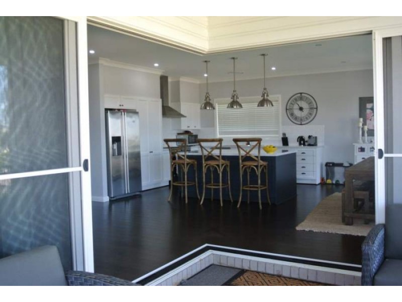 14 Redbank Drive, Scone NSW 2337