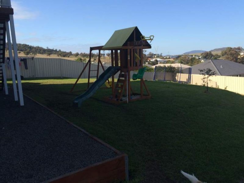 14 Redbank Drive, Scone NSW 2337