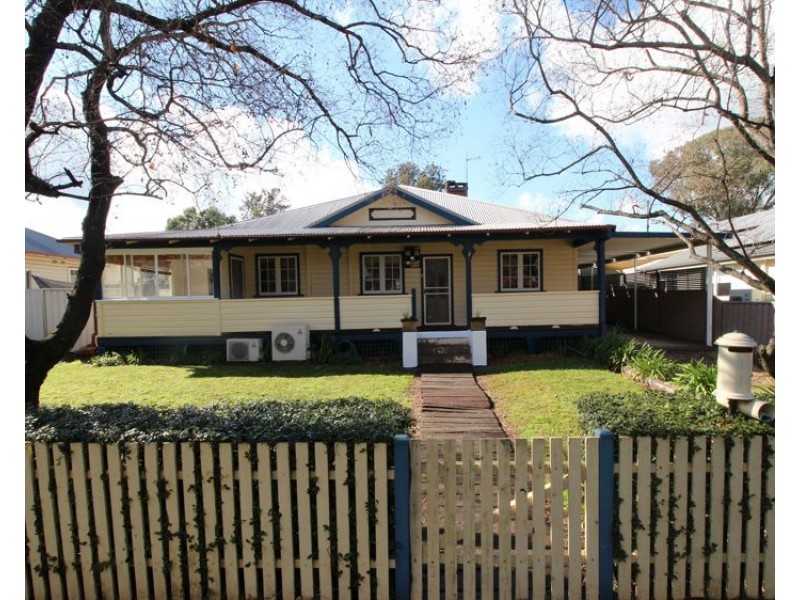 44 Oxford Road, Scone NSW 2337