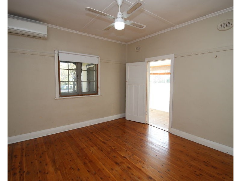 44 Oxford Road, Scone NSW 2337