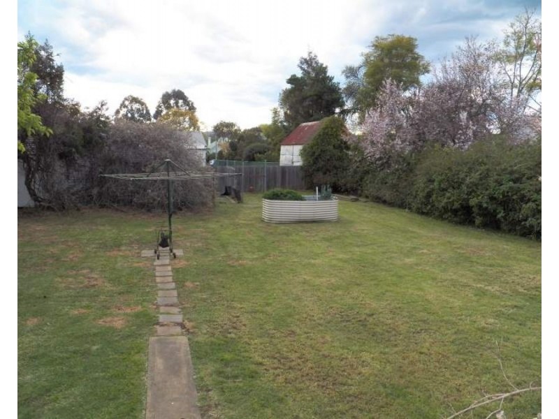 33 Oxford Road, Scone NSW 2337