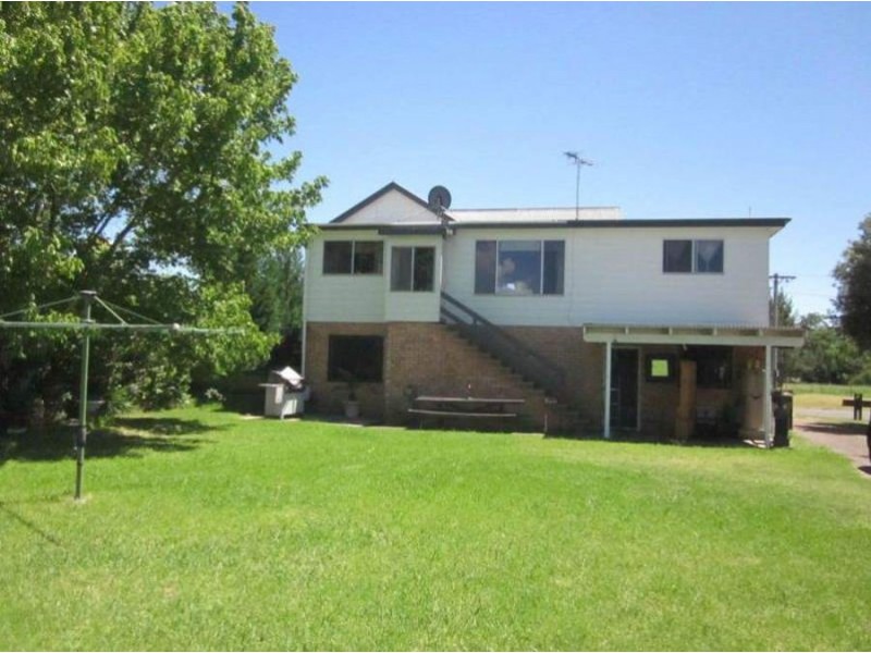 25 Kingdon Street, Scone NSW 2337