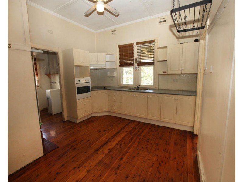 115 St Aubins Street, Scone NSW 2337