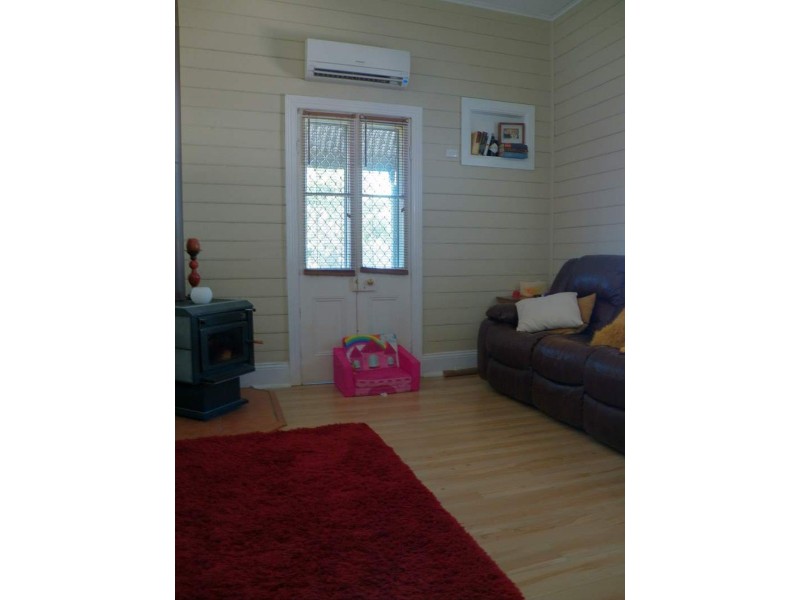 2 Park Street, Scone NSW 2337