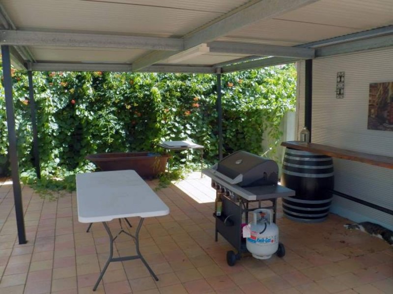 2 Park Street, Scone NSW 2337